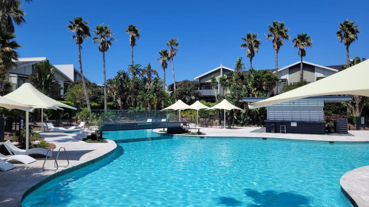 Pullman Magenta Shores Resort Entrance Eksteriør billede The pool at Peppers Beach Club