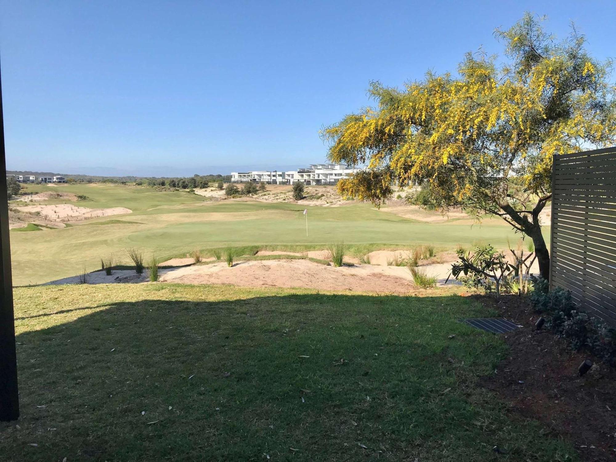 Pullman Magenta Shores Resort Entrance Eksteriør billede Golf course at the Club at Torrey Pines